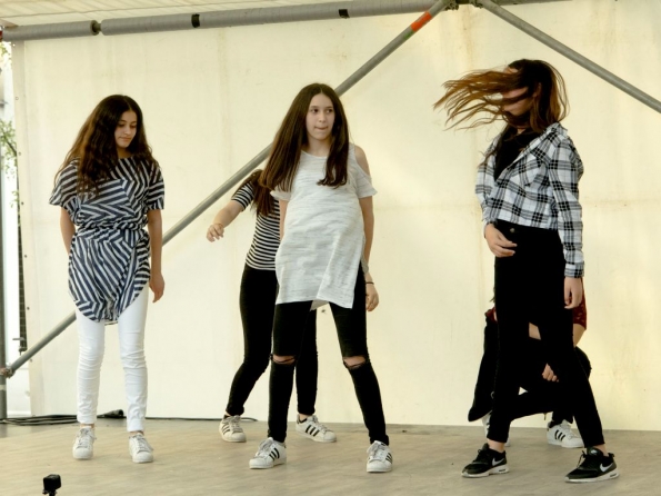 OLYMPUS DIGITAL CAMERA