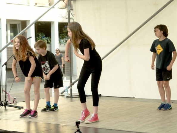 OLYMPUS DIGITAL CAMERA