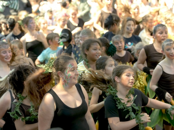 OLYMPUS DIGITAL CAMERA