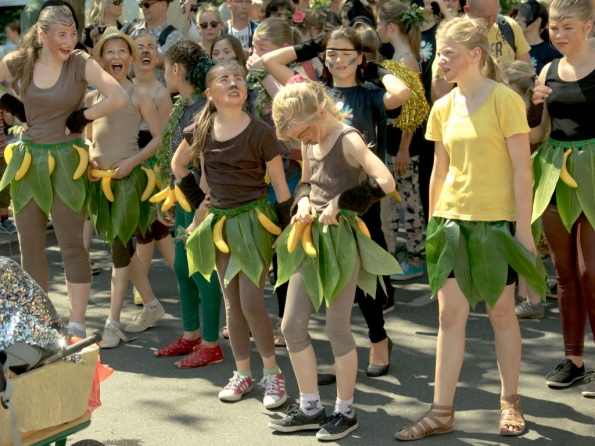 OLYMPUS DIGITAL CAMERA