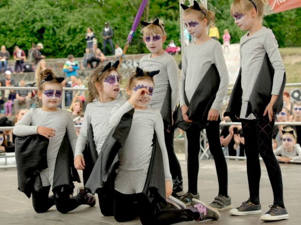 OLYMPUS DIGITAL CAMERA