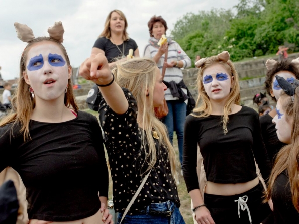 OLYMPUS DIGITAL CAMERA