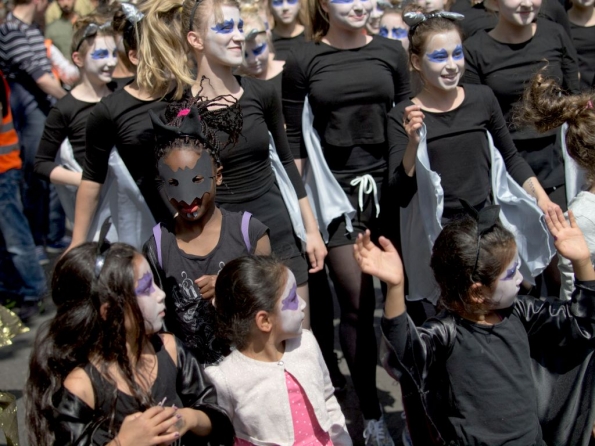 OLYMPUS DIGITAL CAMERA