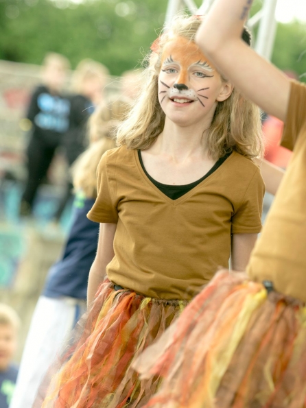 OLYMPUS DIGITAL CAMERA