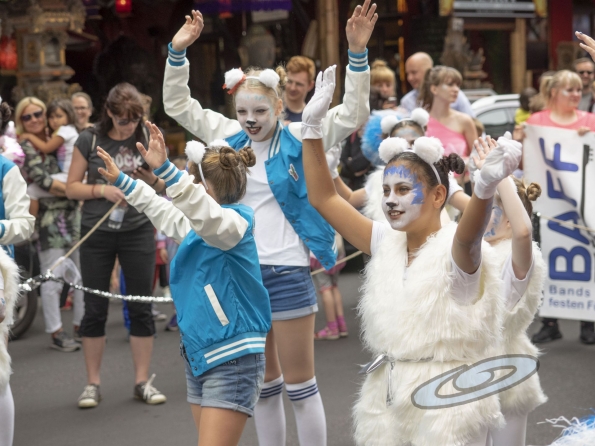 OLYMPUS DIGITAL CAMERA