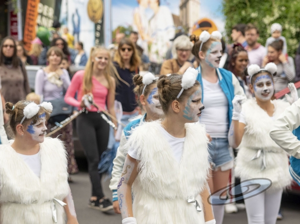 OLYMPUS DIGITAL CAMERA